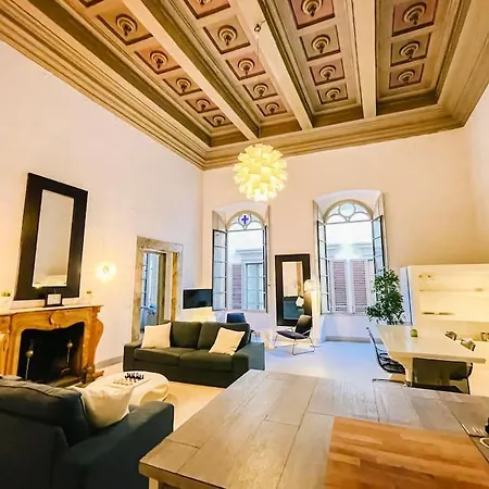 Ponte Vecchio Elegante Domus * Floransa