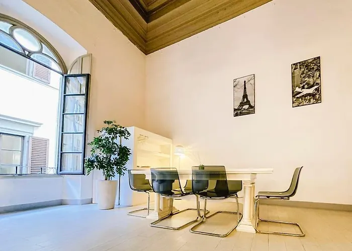 Ponte Vecchio Elegante Domus * Флоренция