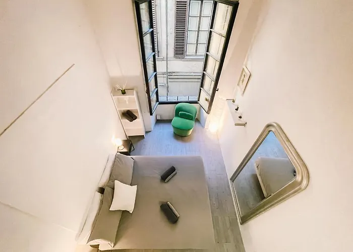 Ponte Vecchio Elegante Domus Флоренция